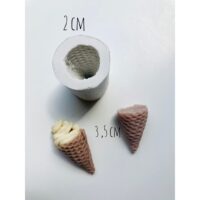 Forma de silicone casquinha de sorvete.
