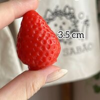 Forma de silicone morango grande.