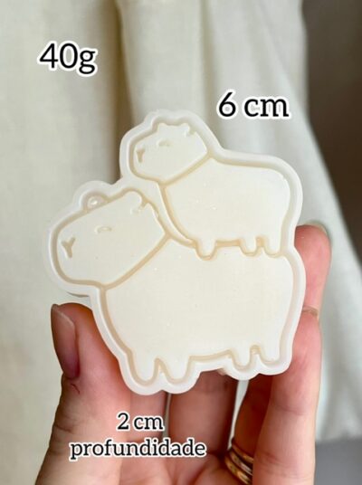 Forma em silicone Capivara mamãe.